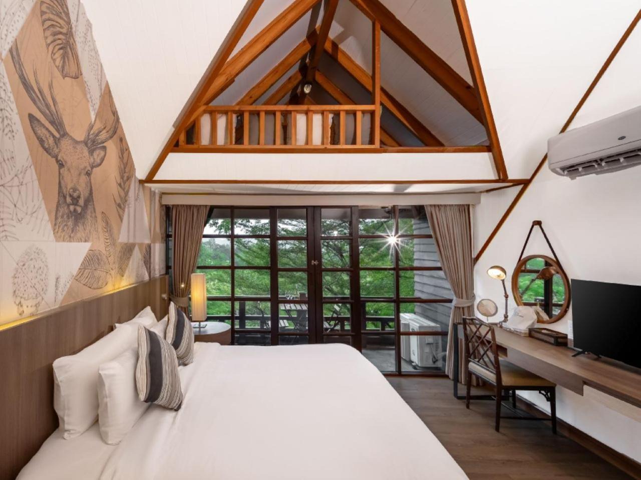 Tree House Junior Suite