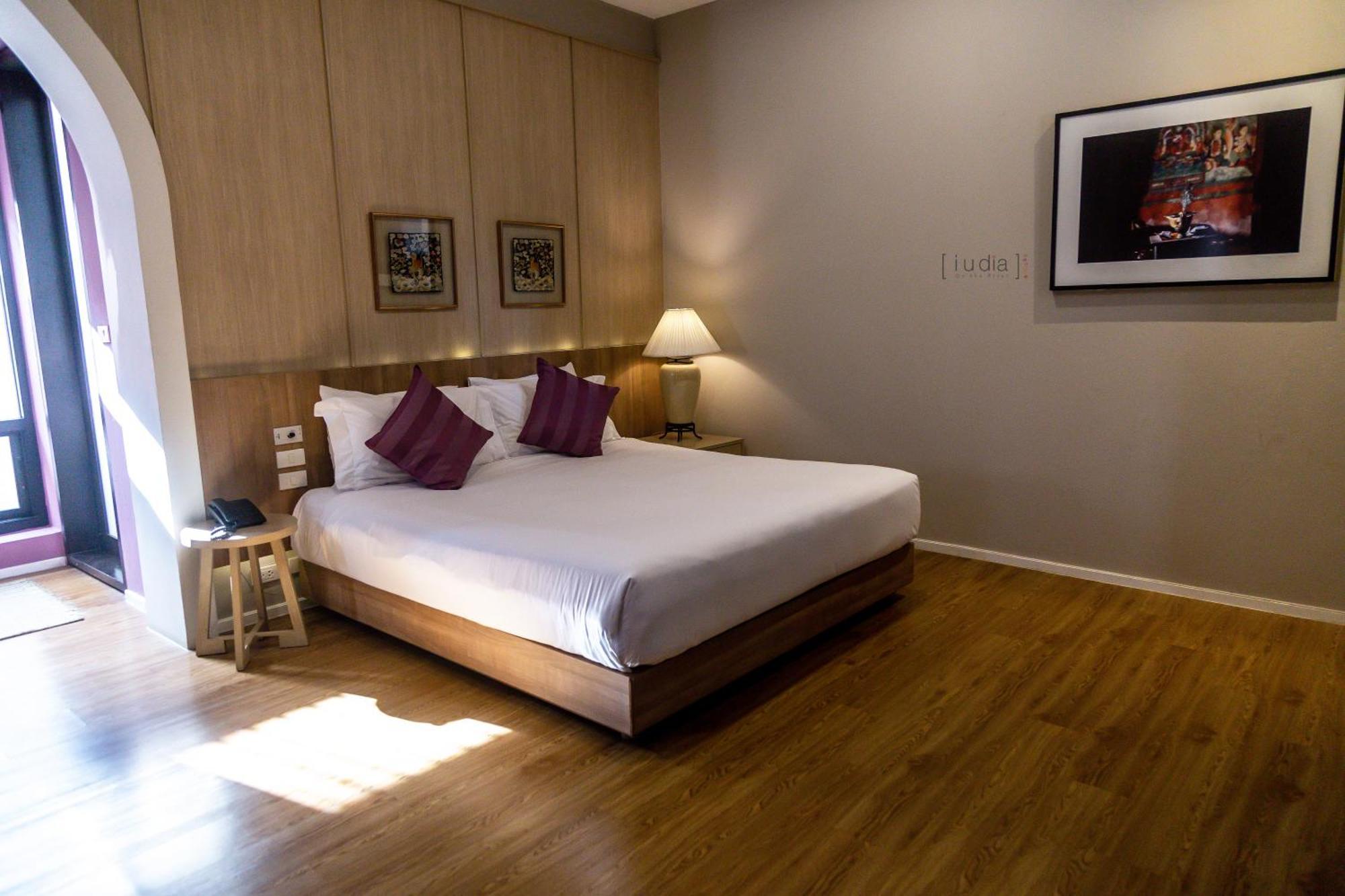 King Room with Pool View