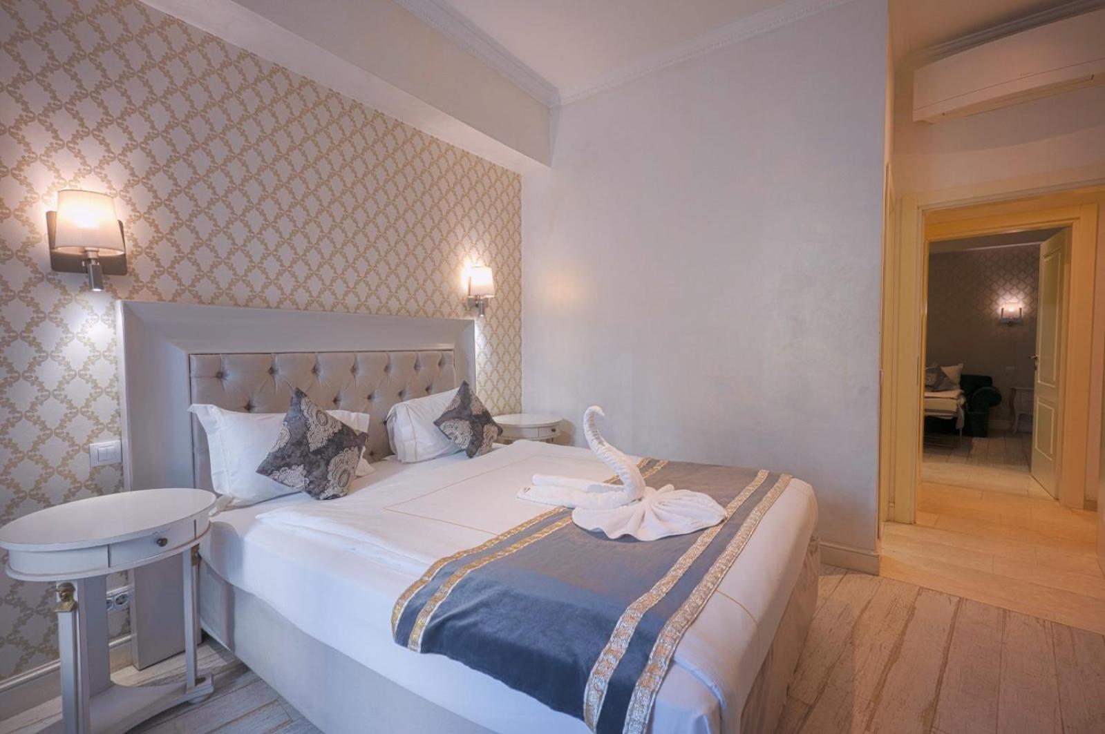 Historic Junior Suite