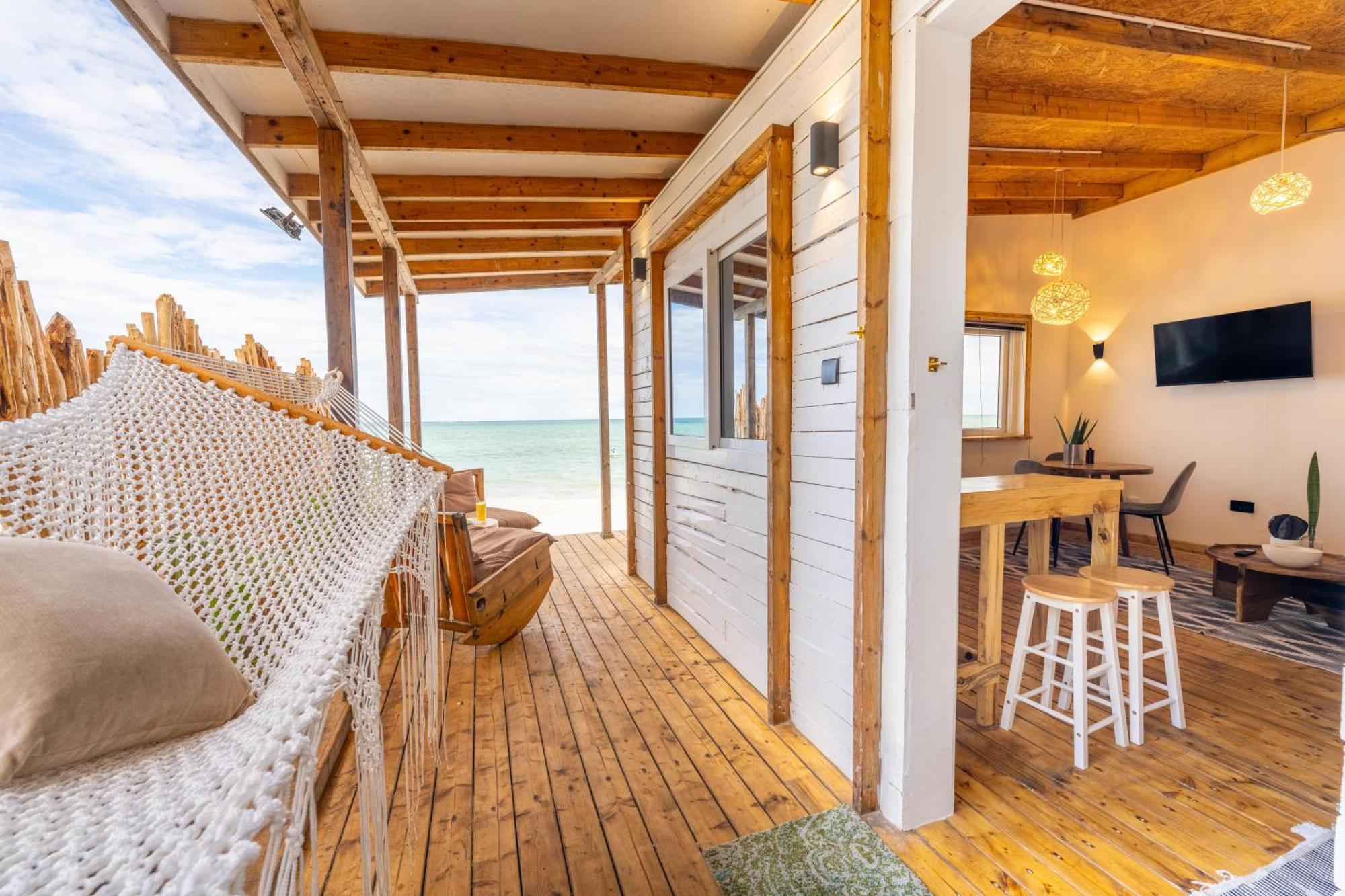 Bungalow Beach Front