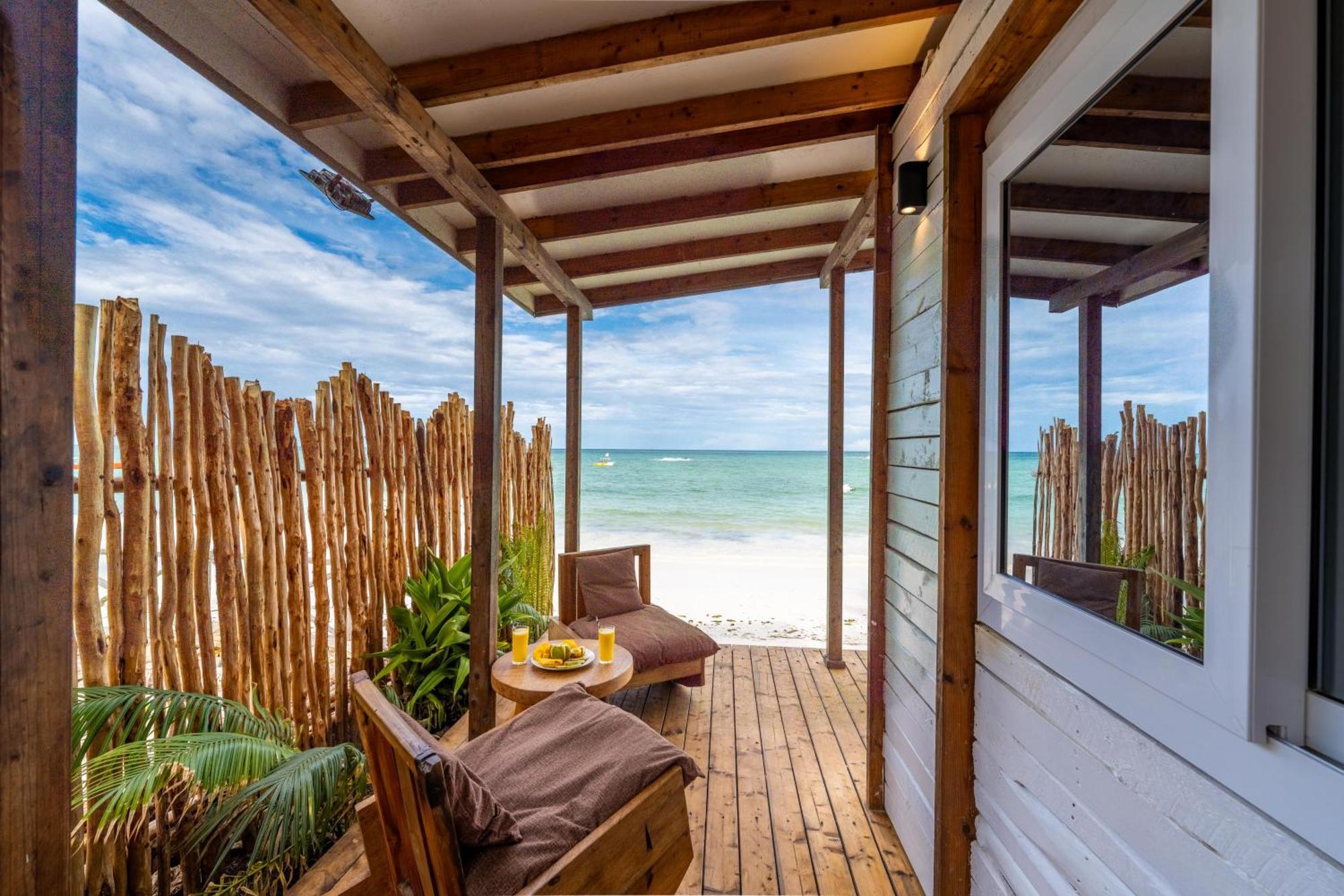 Bungalow Beach Front