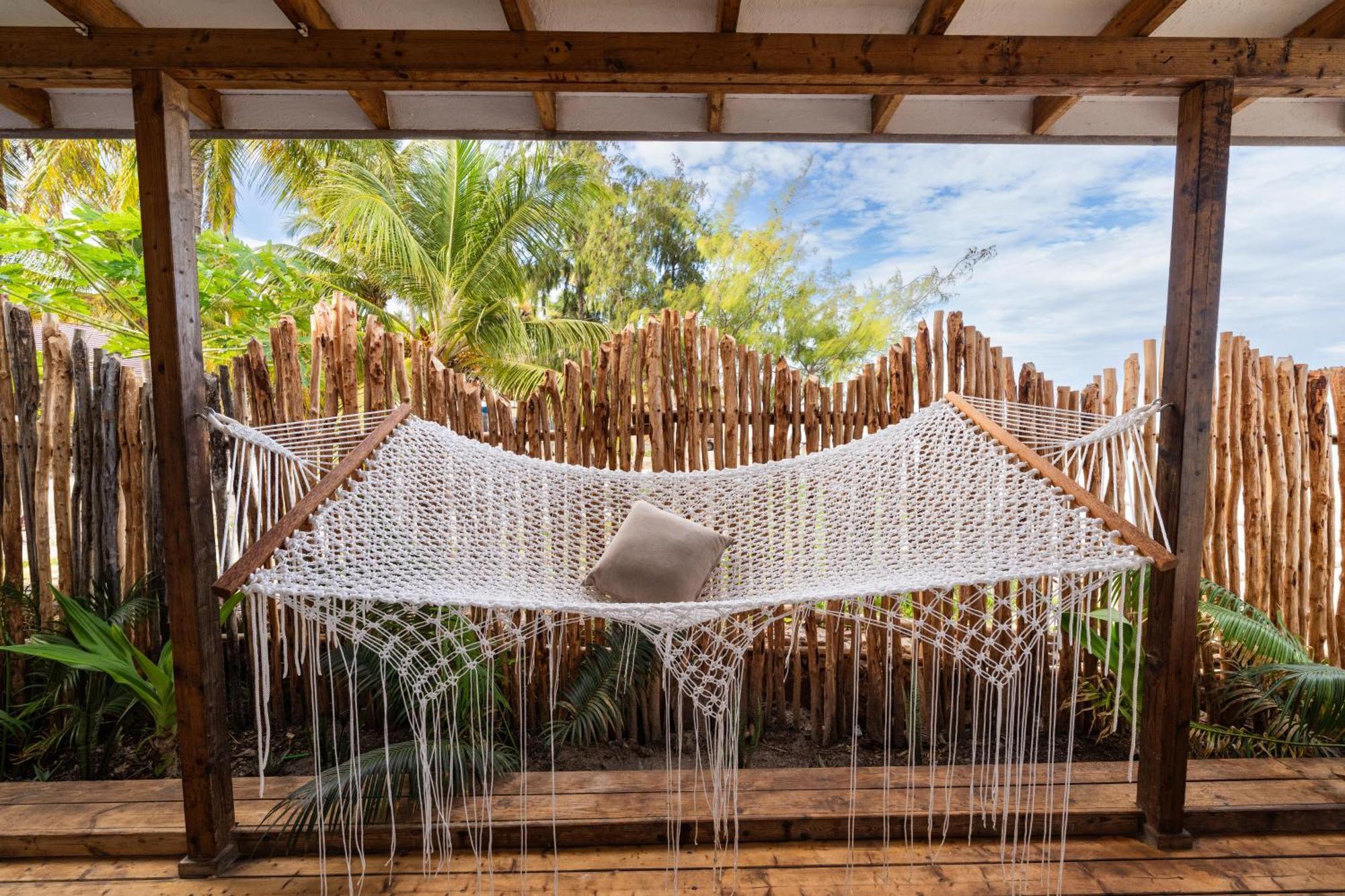 Bungalow Beach Front