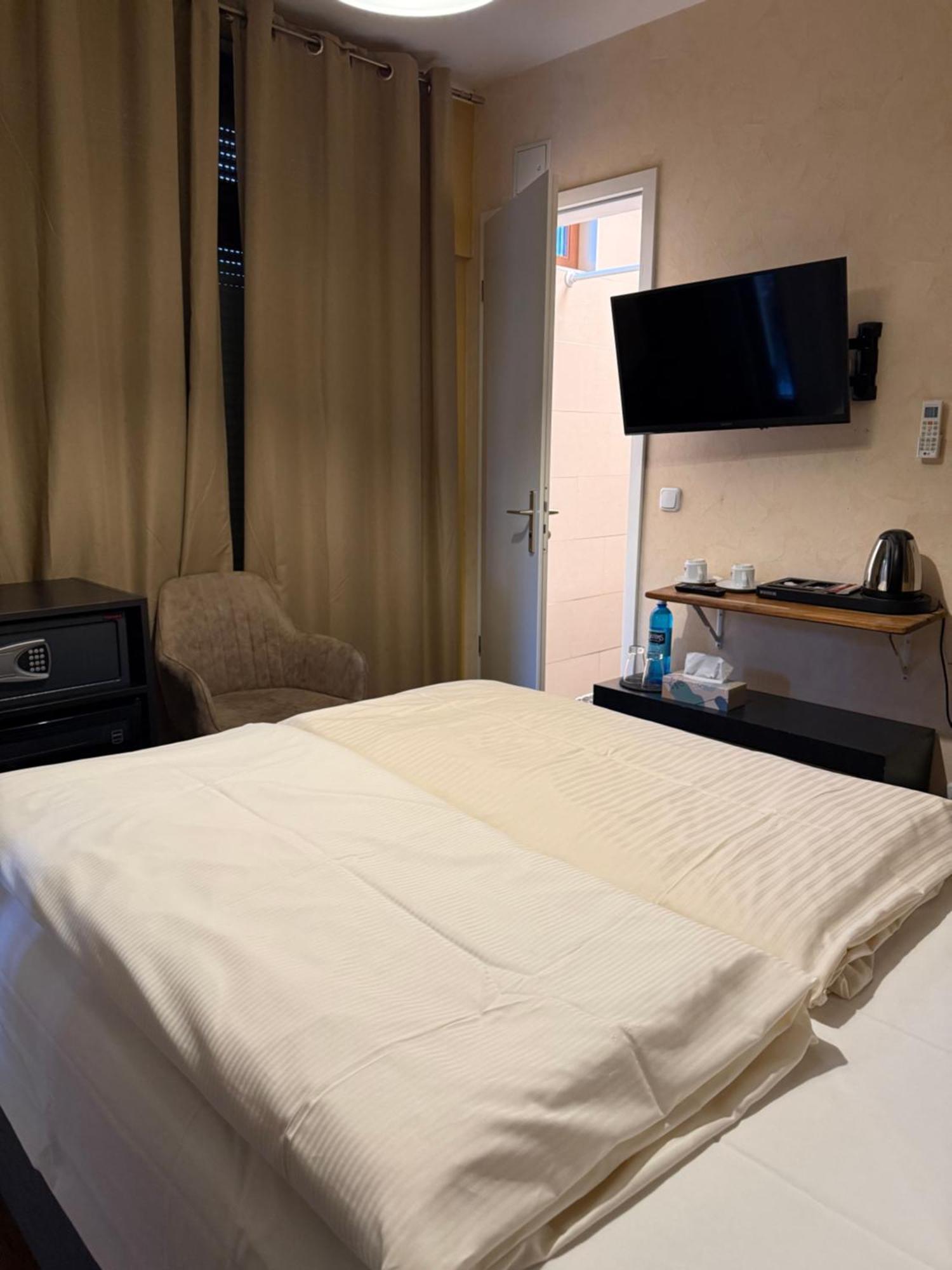Small Double Room