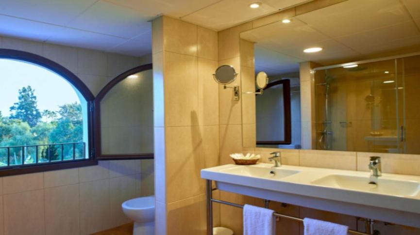One-Bedroom Suite