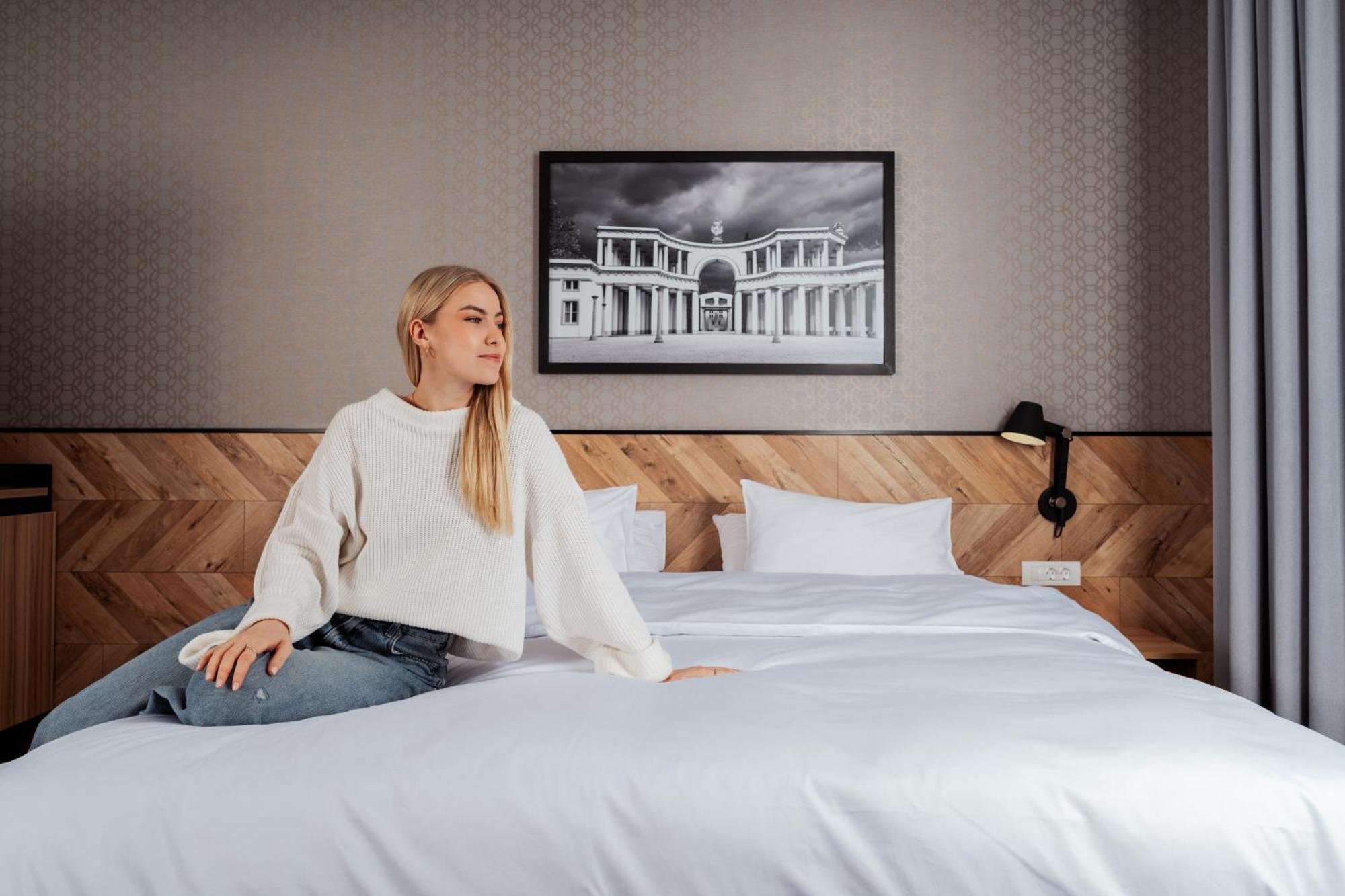 Comfort Plus Doppel-/Zweibettzimmer mit Zusatzbett.