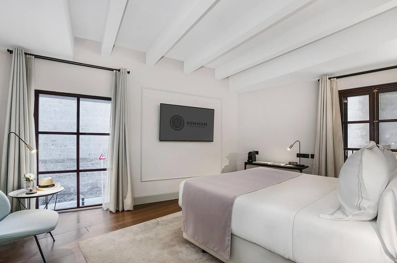 Singular Room,1765414714:JPEG