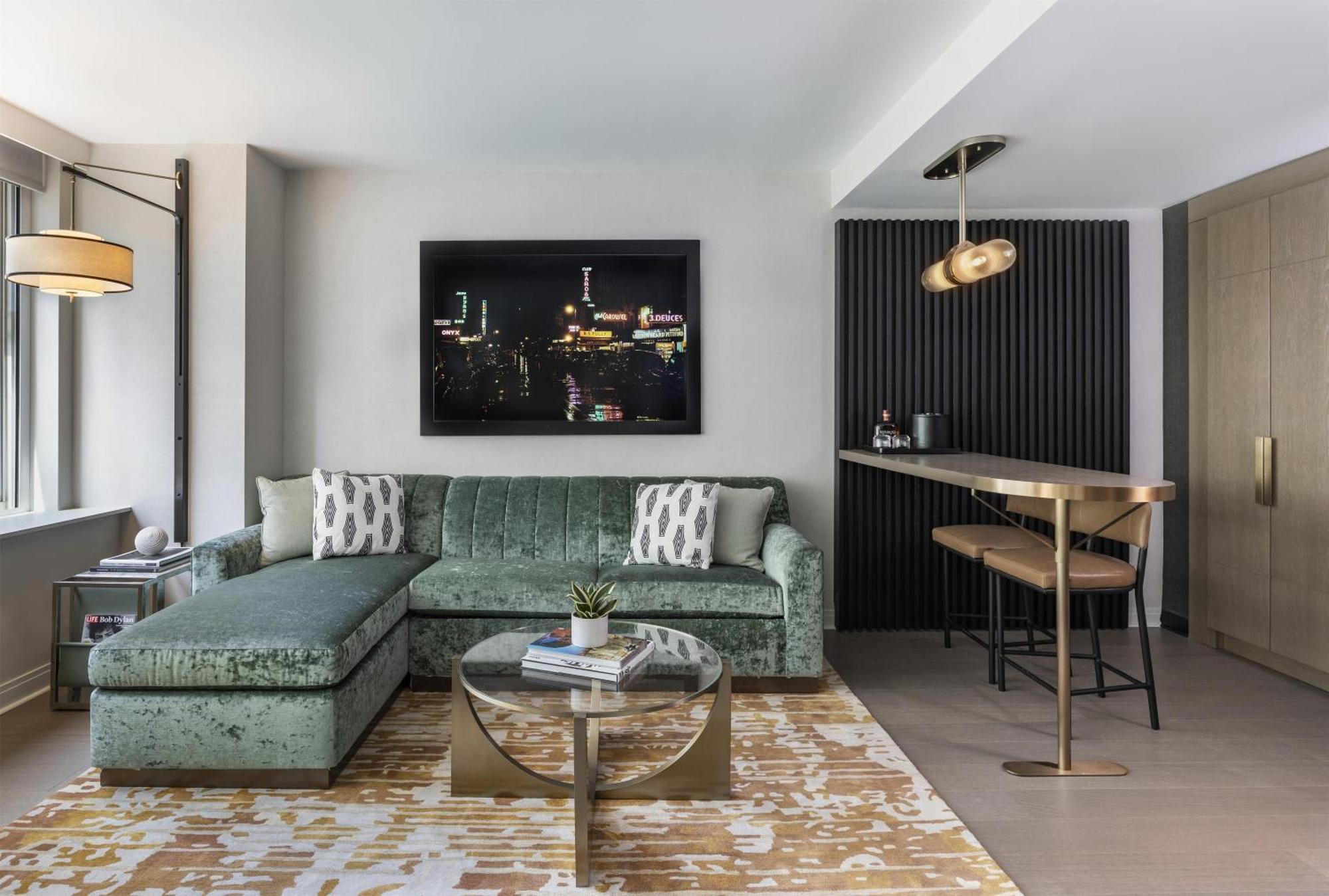 King Studio Suite