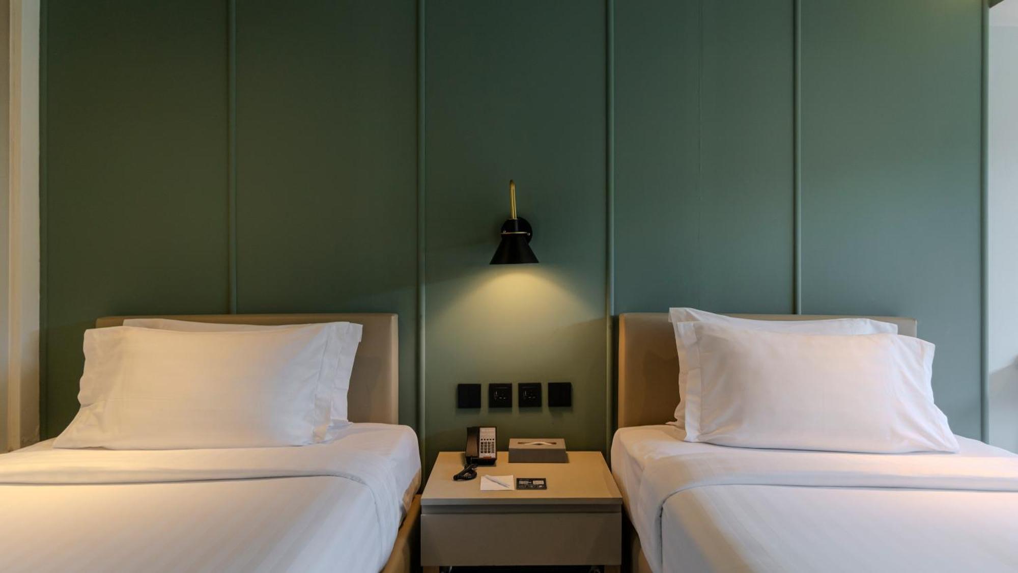 Happier Room Twin Bed