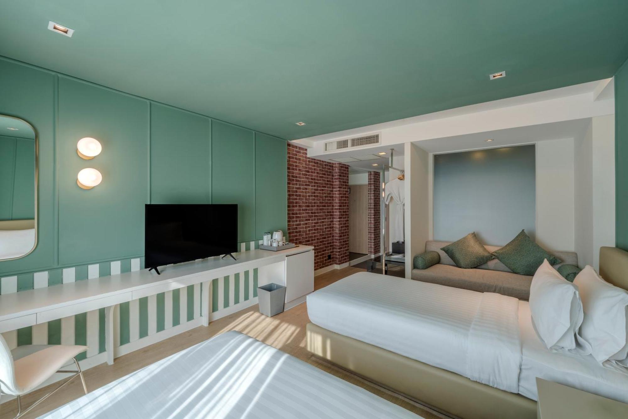 Happy Room Twin Bed