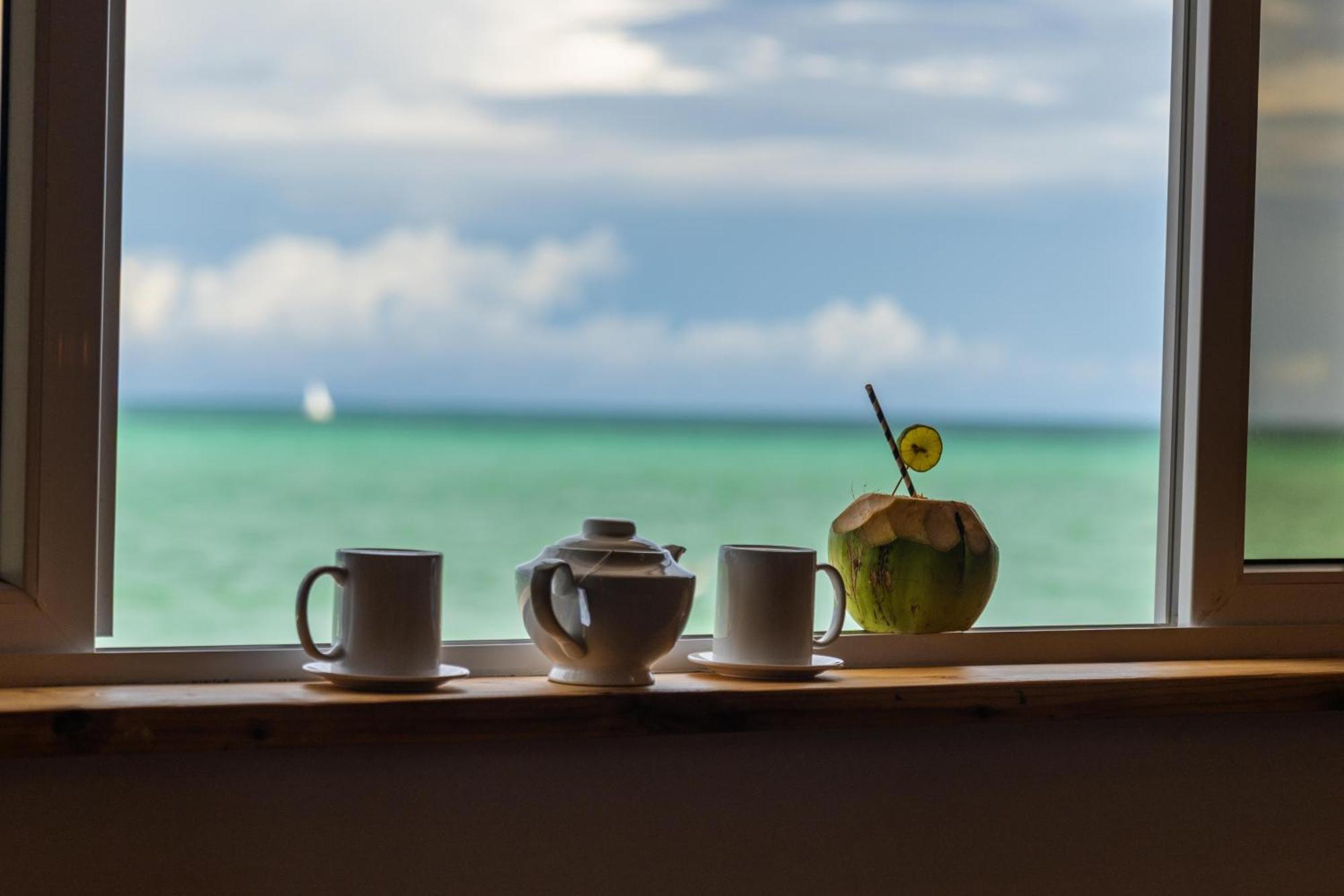 Bungalow Beach Front