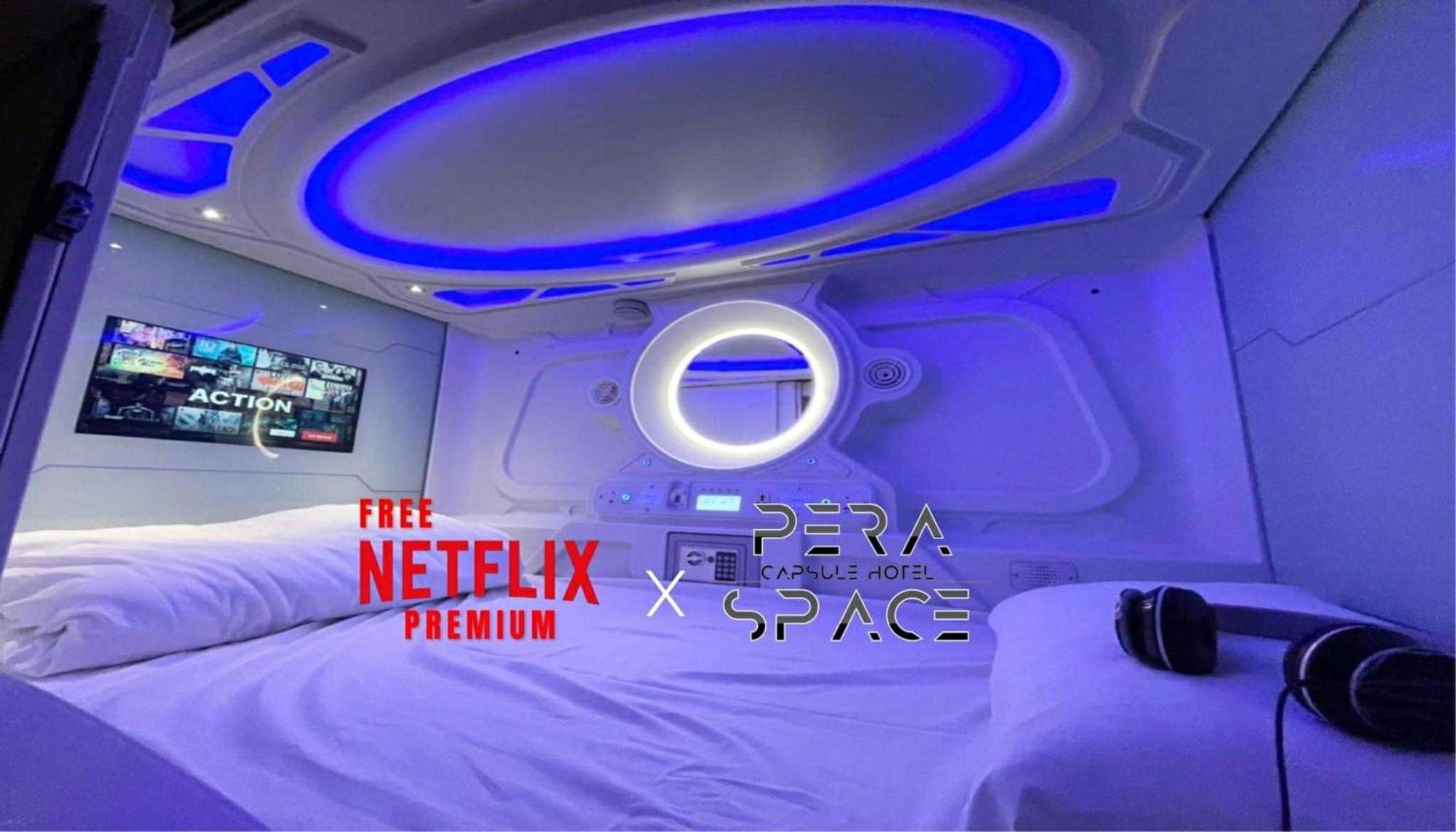Bed in 10-Bed Mixed Dormitory Room
