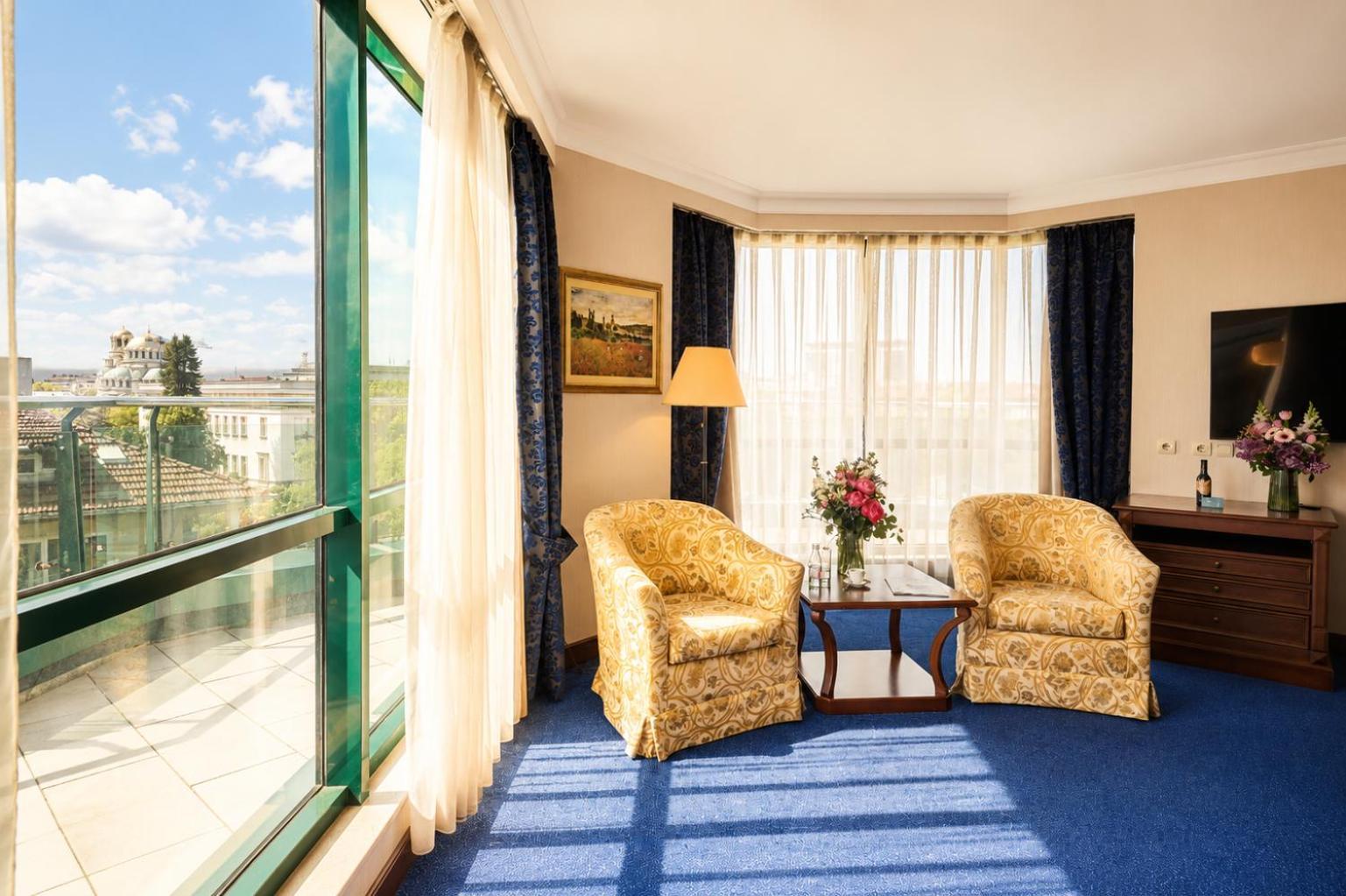 Deluxe Suite