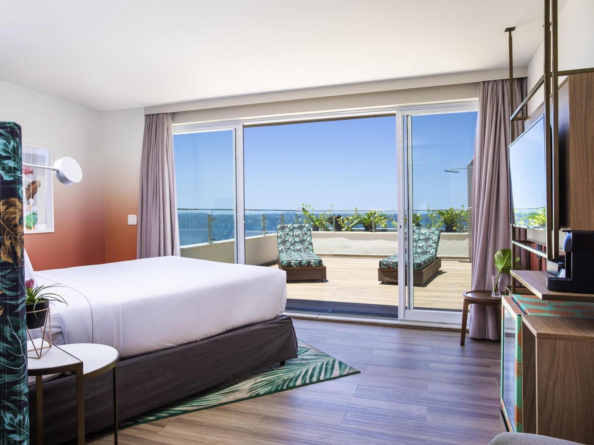 Seafront Ocean Suite Balcony