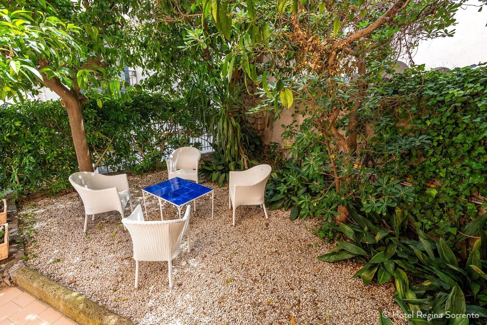 Quadruple Room Private Garden