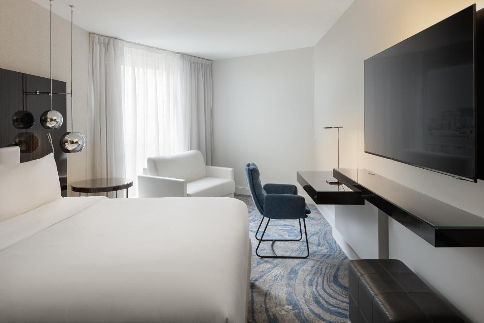 Deluxe Triple King Room with Sofa Bed