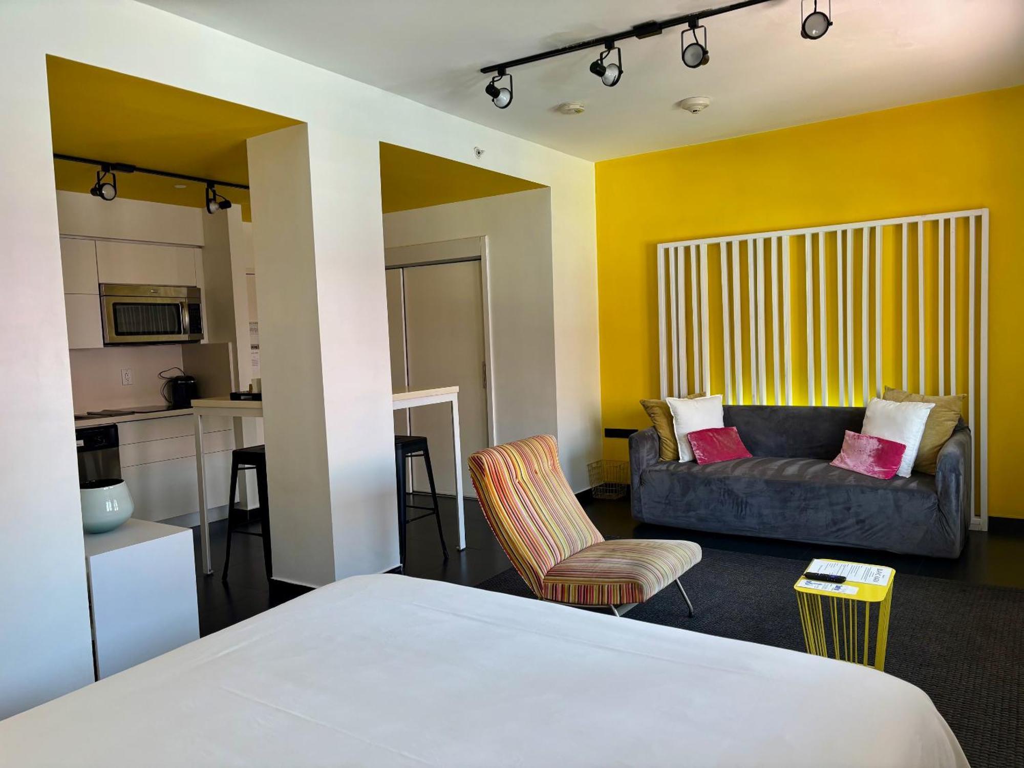 Standard Suite