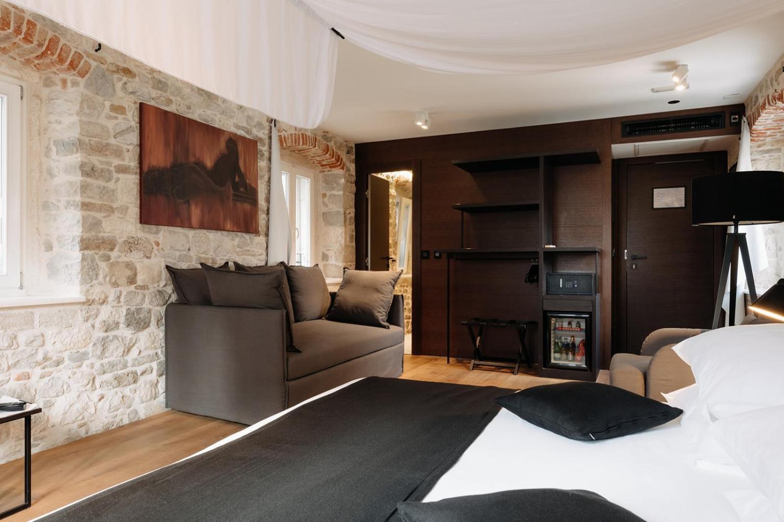 King Suite Old Town View