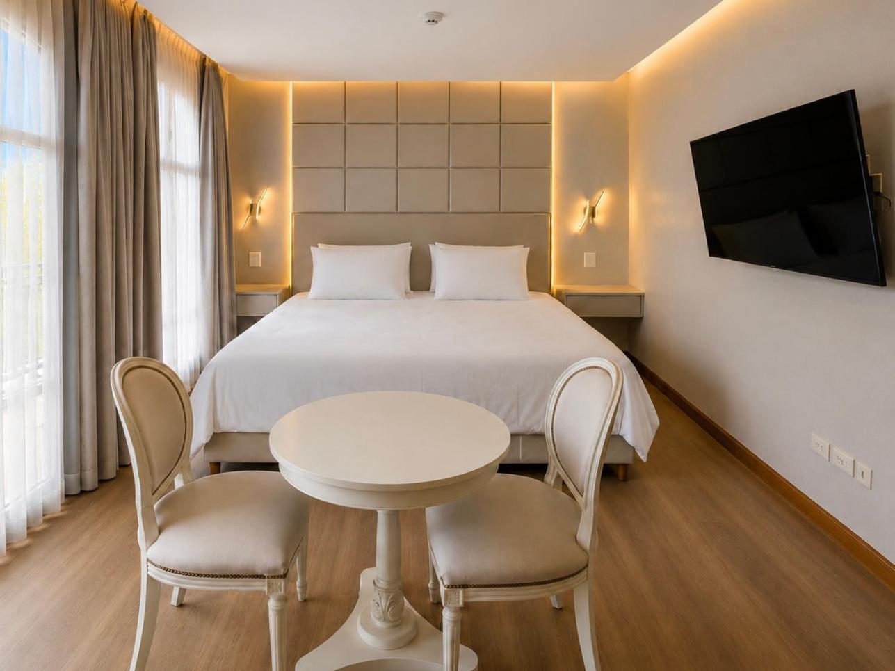 Baires Room