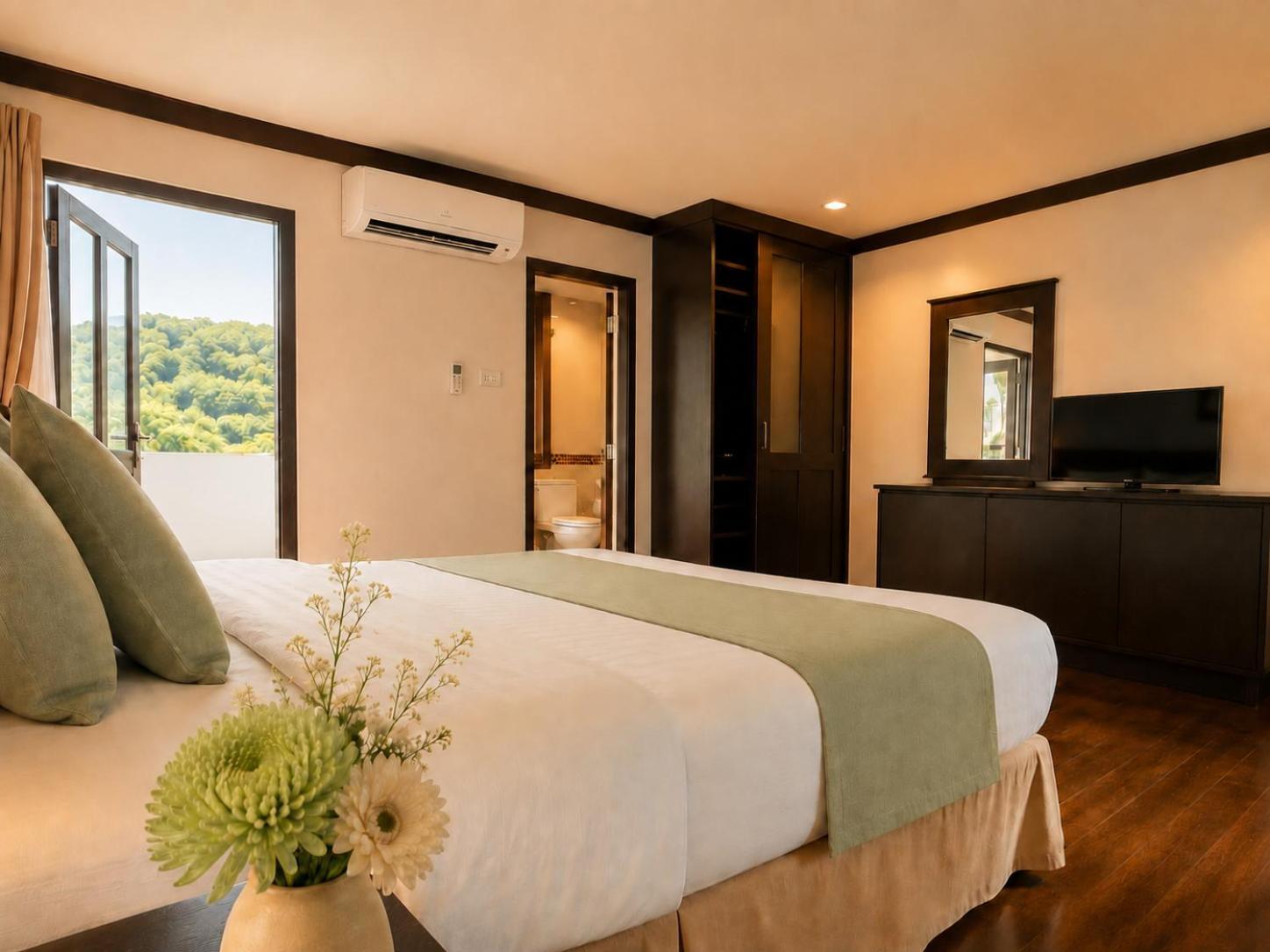 Superior Double or Twin Room Mountain View