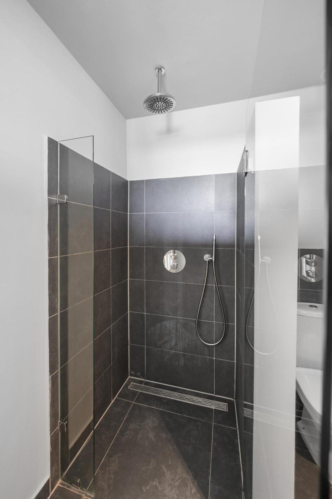 Deluxe Suite City View