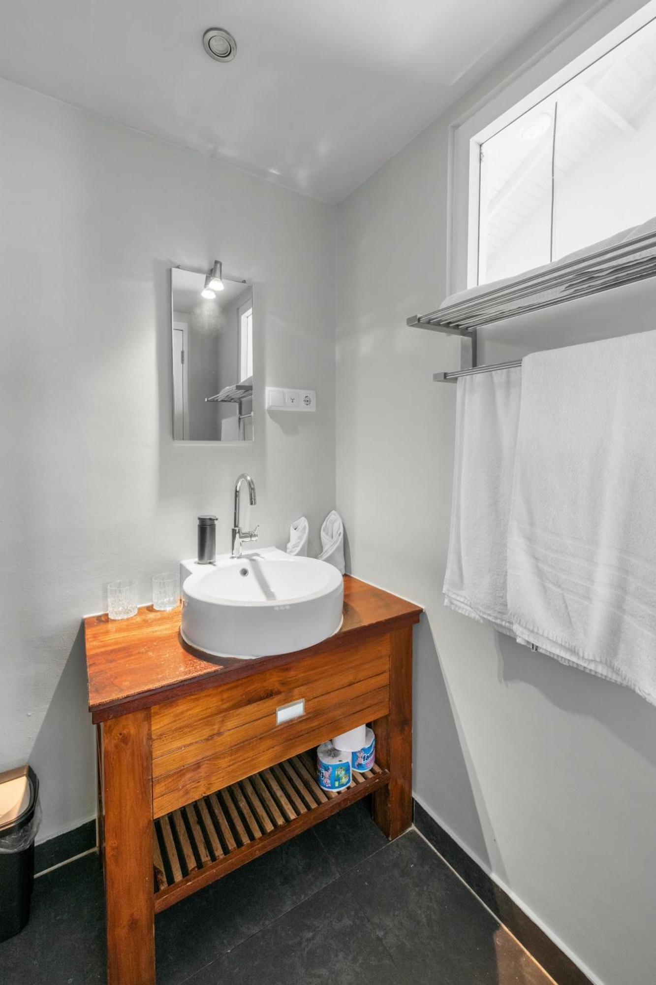 Deluxe Suite City View