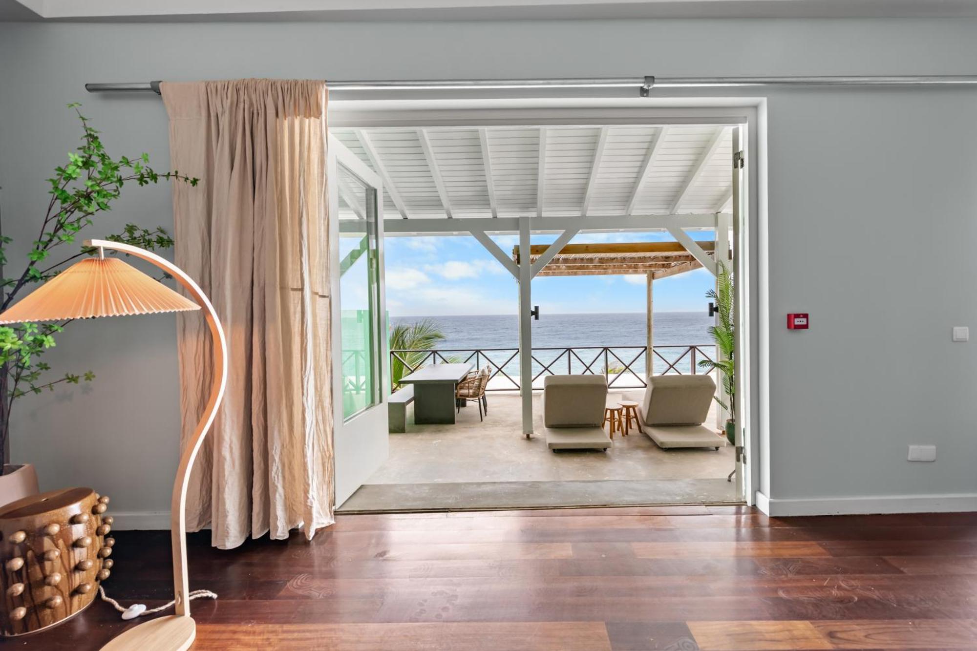 Superior Suite Ocean Front