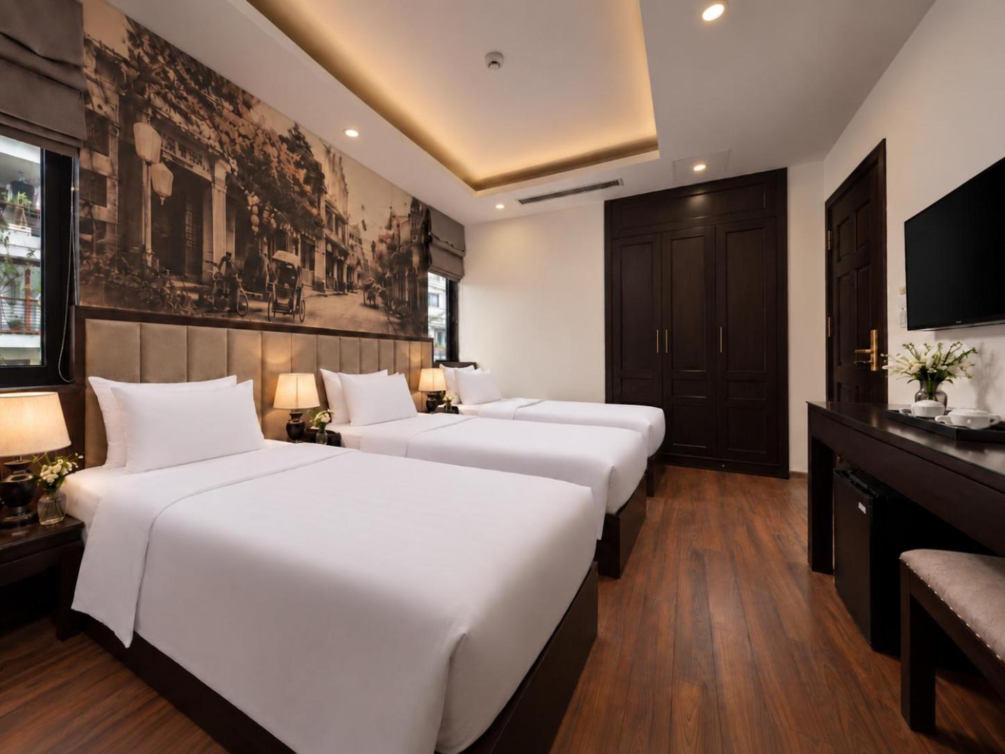 Phòng 3 Người Nhìn Ra Thành Phố