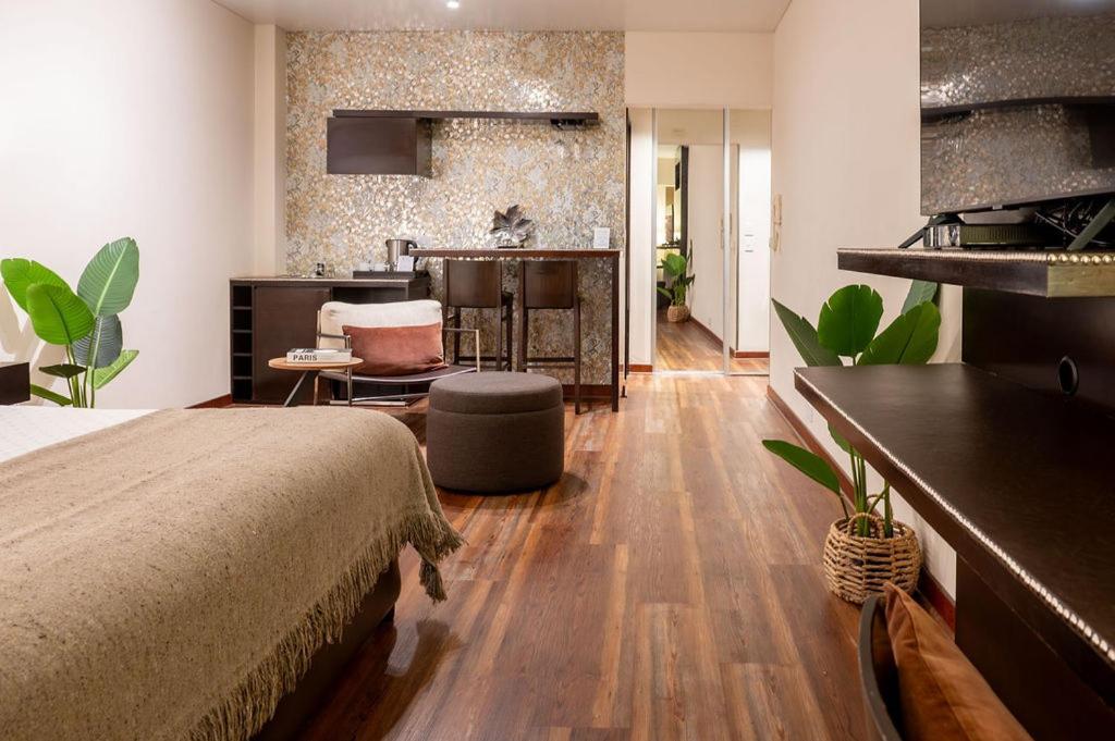 Luxe Suite