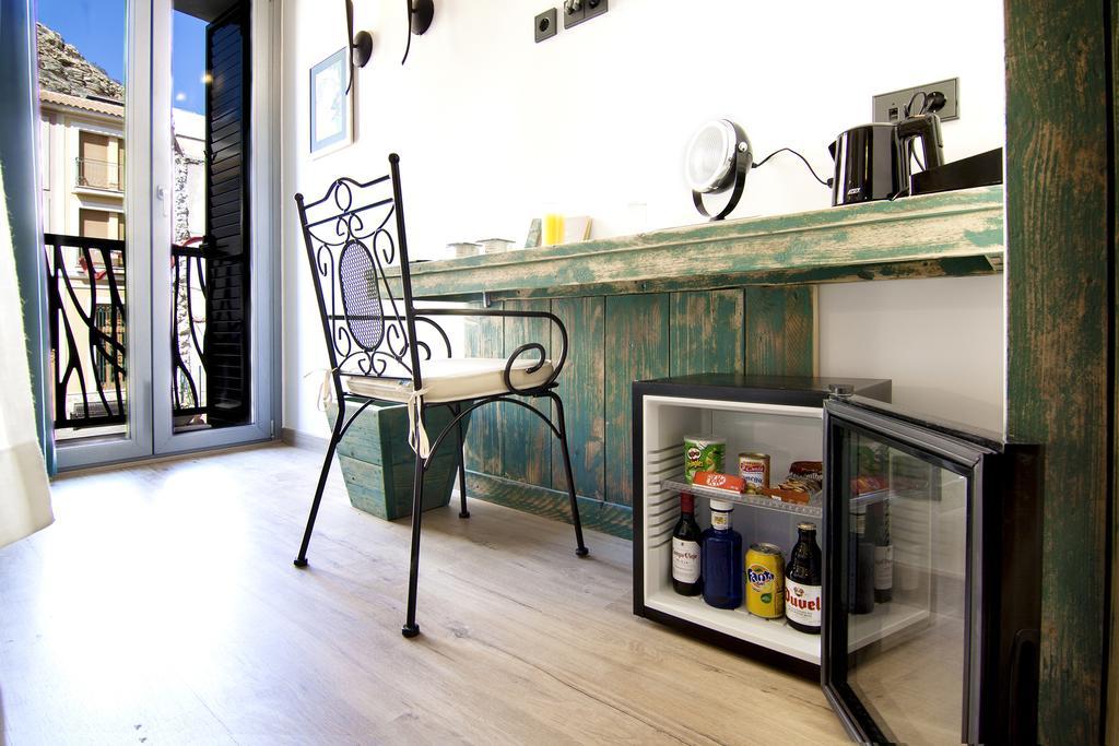 Habitación Triple con balcón - Sierra de Maigmó