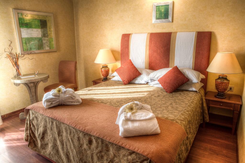 Classic Double Room