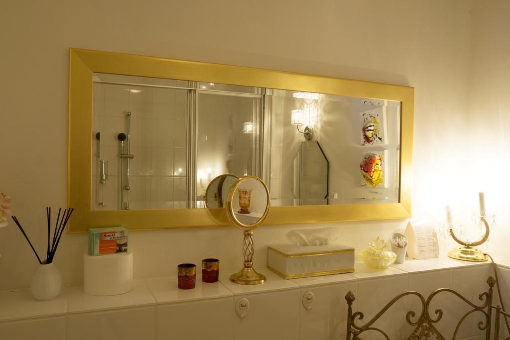 Romantic Room