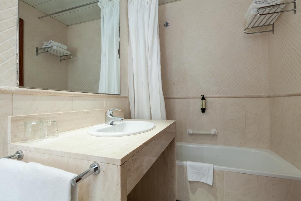 Triple Room,1432163866:JPEG