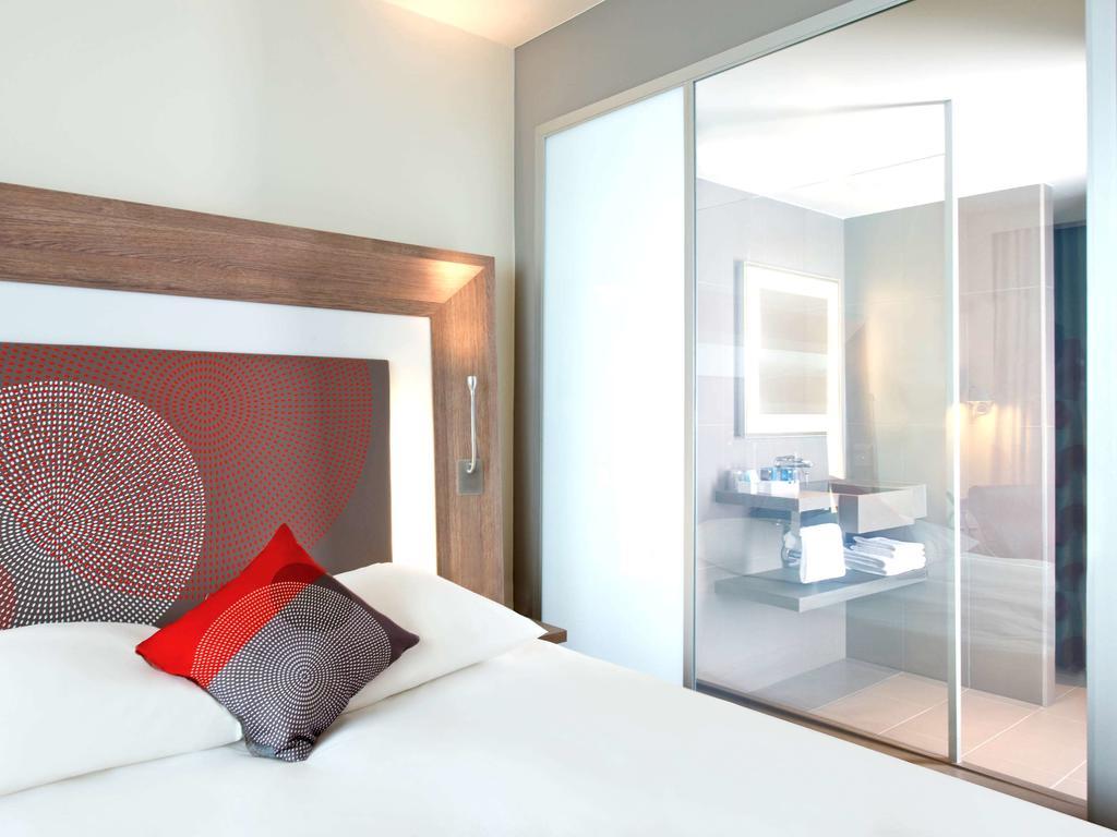 Premium Queen Room with Two Single Sofa Beds