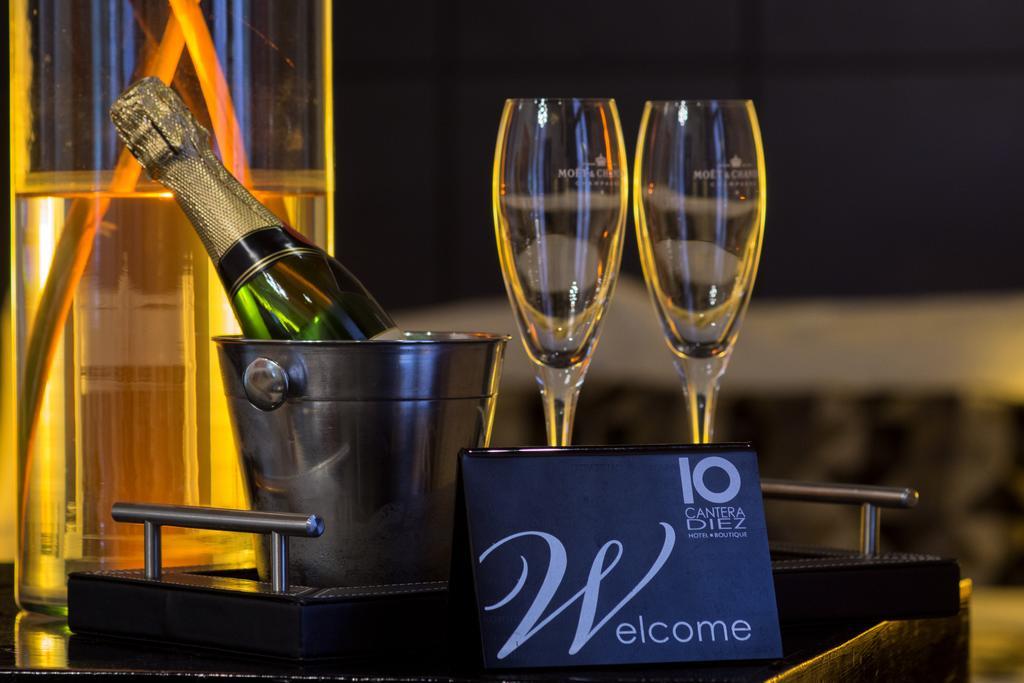 Suite with Balcony,1009857910:JPEG