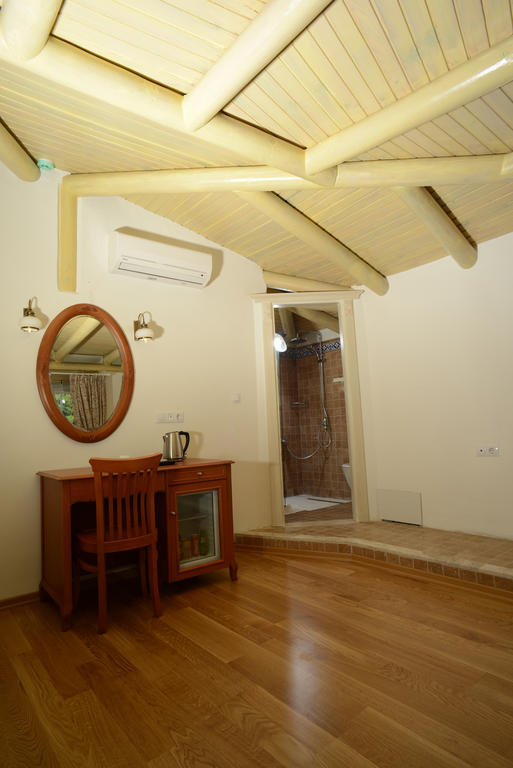 Suite with Mountain View