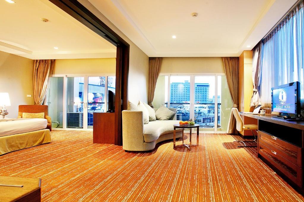 Exclusive Suite