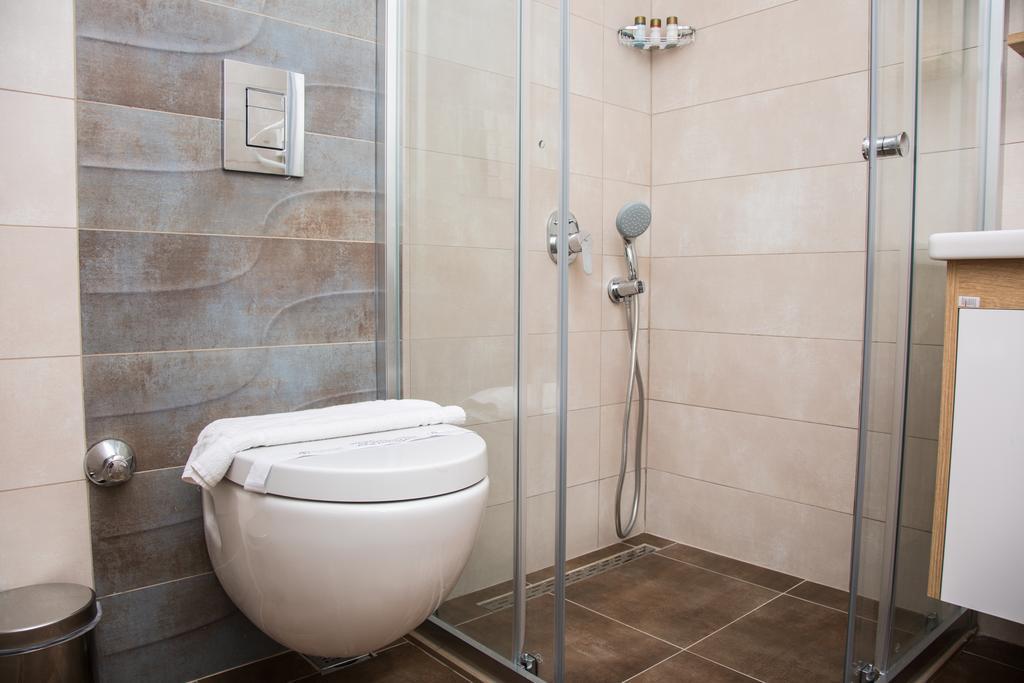 Double or Twin Room with Pool View,1275037585:JPEG