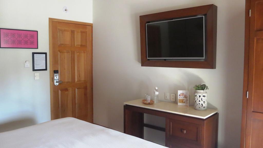 King Suite View,442836846:JPEG