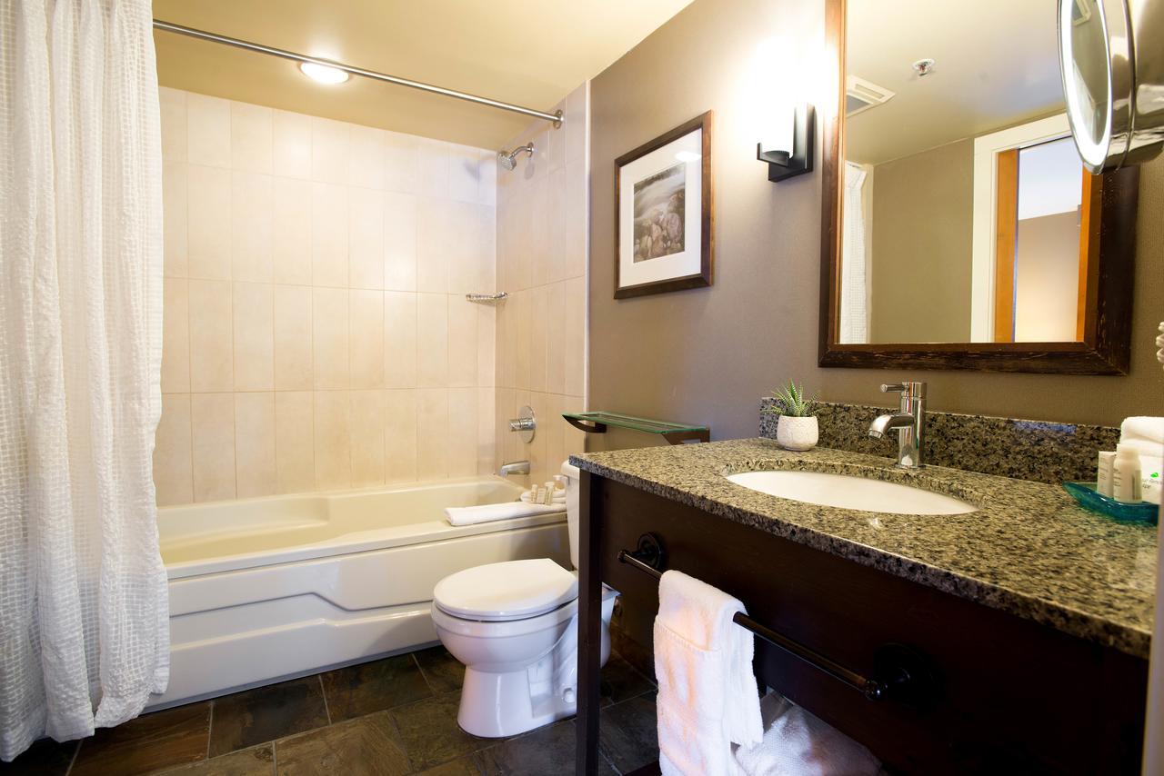 Two-Bedroom Suite with Valley View