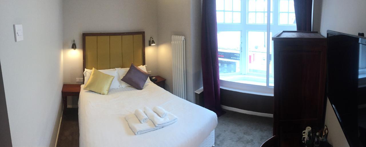 Small Double Room,1619189606:JPEG