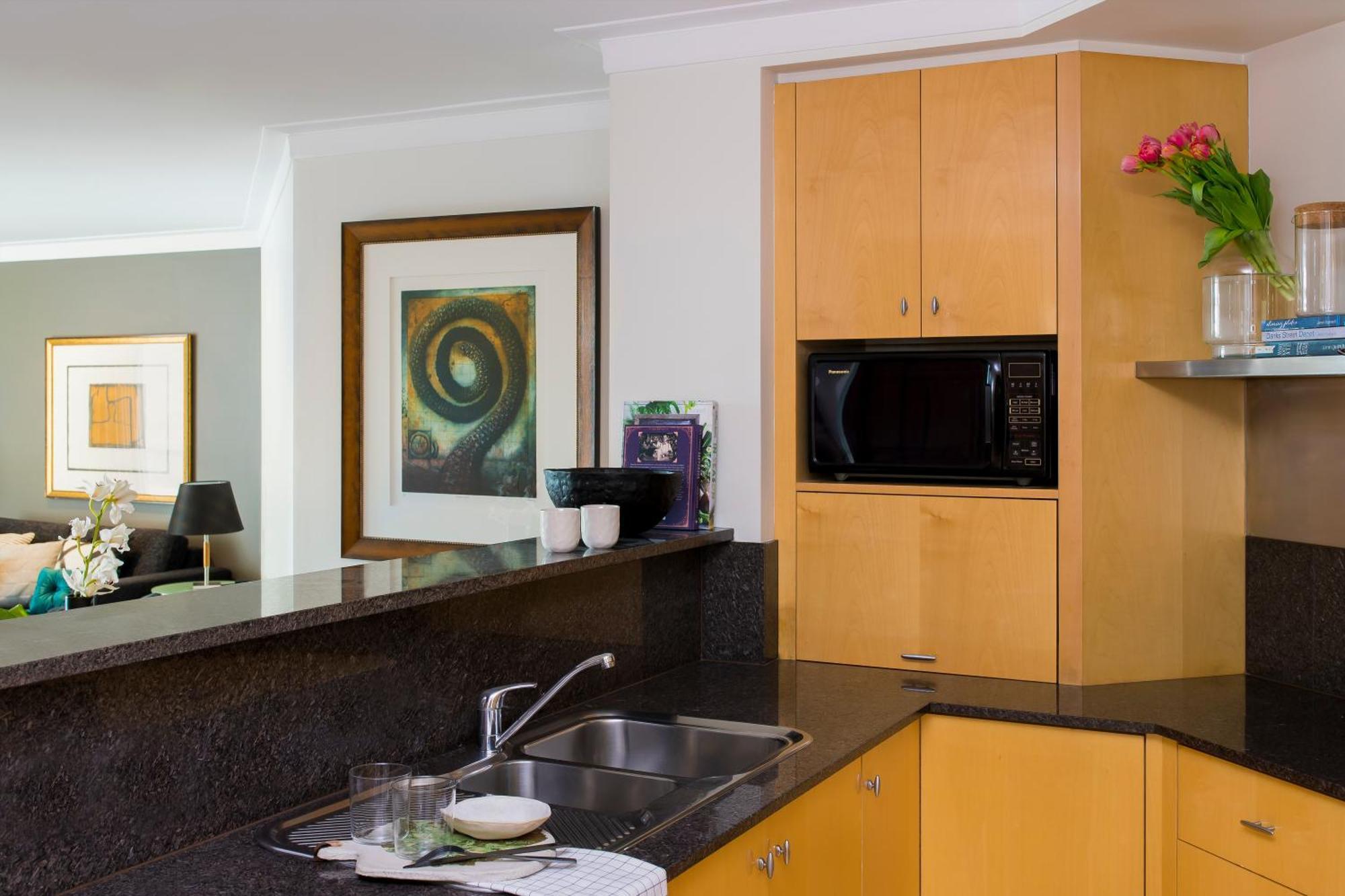 Two-Bedroom Apartment with Harbour View