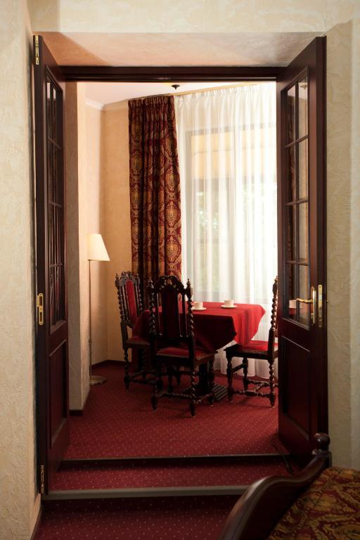 Junior Suite Spa Bath
