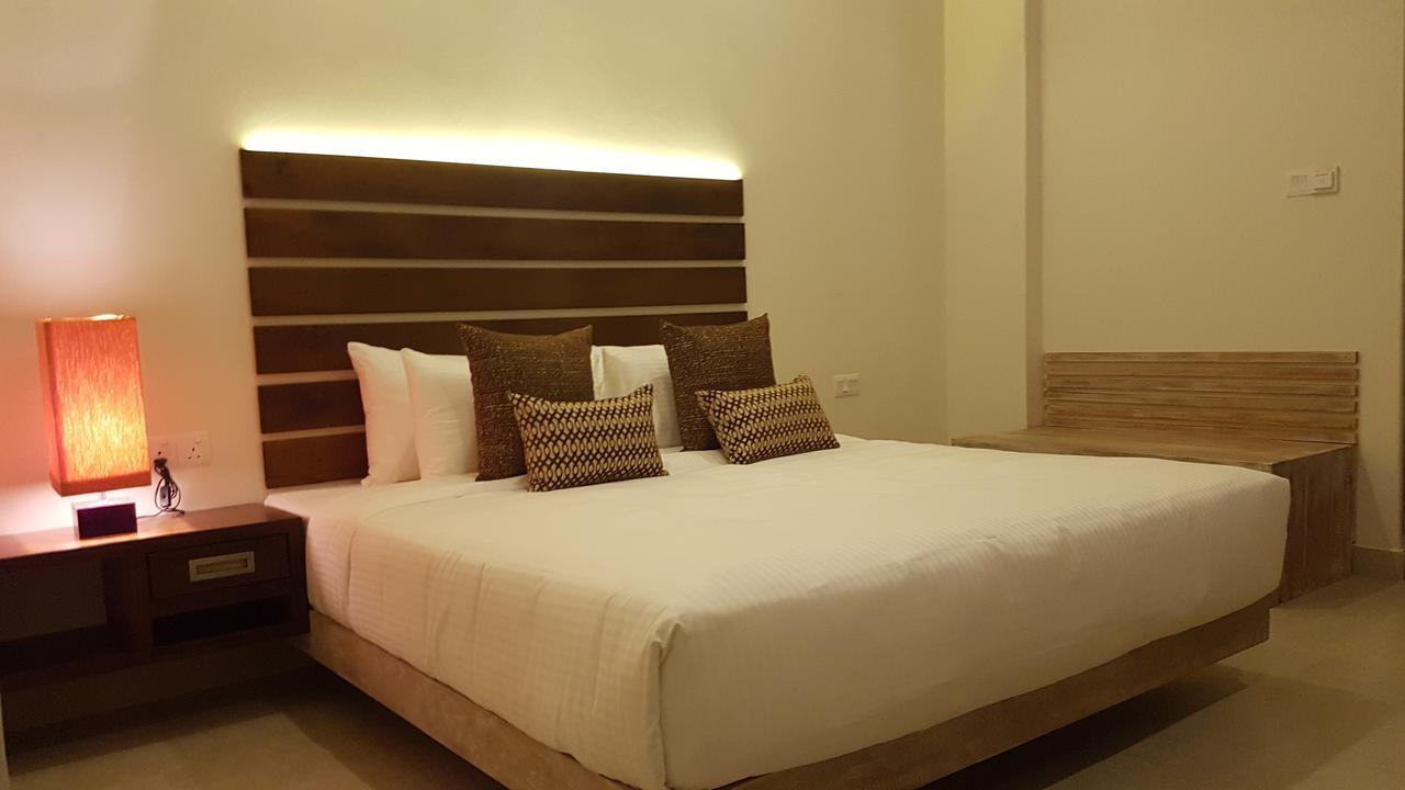 Standard Double Room (Free Airport Drop-off)