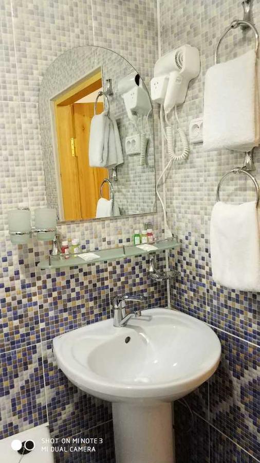 Twin Room with Bathroom