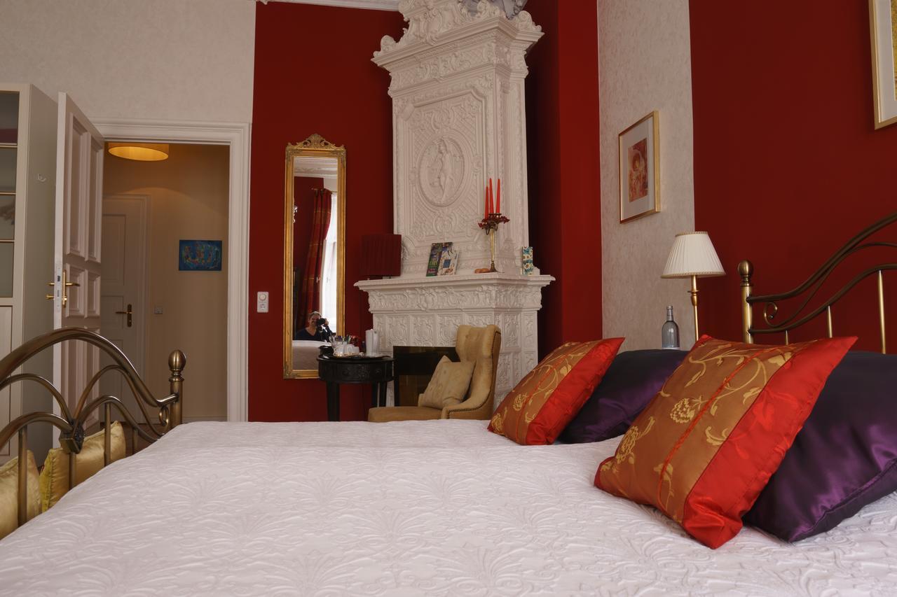 Romantic Room