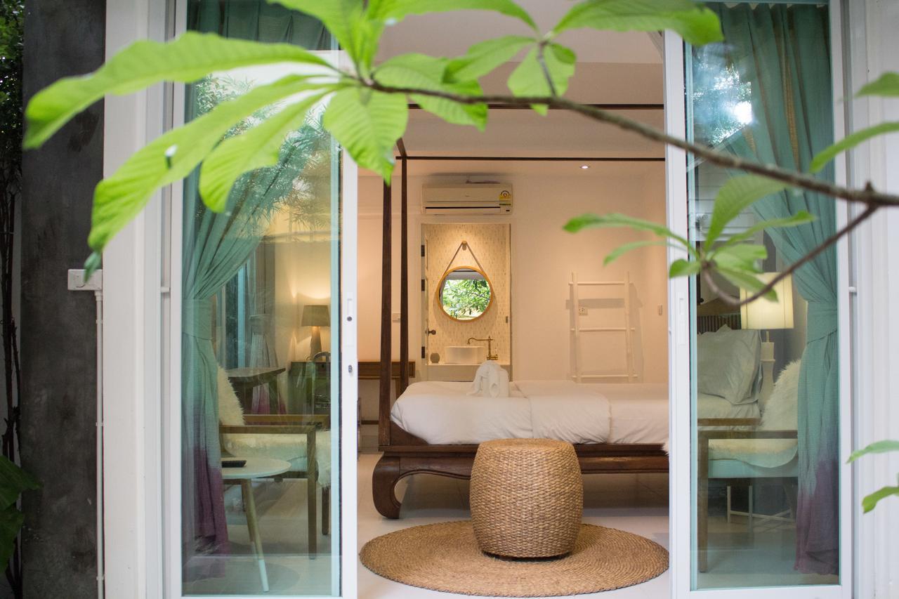 Queen Room with Garden View