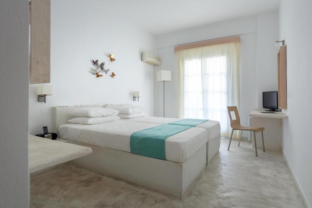 Double or Twin Room with Pool View