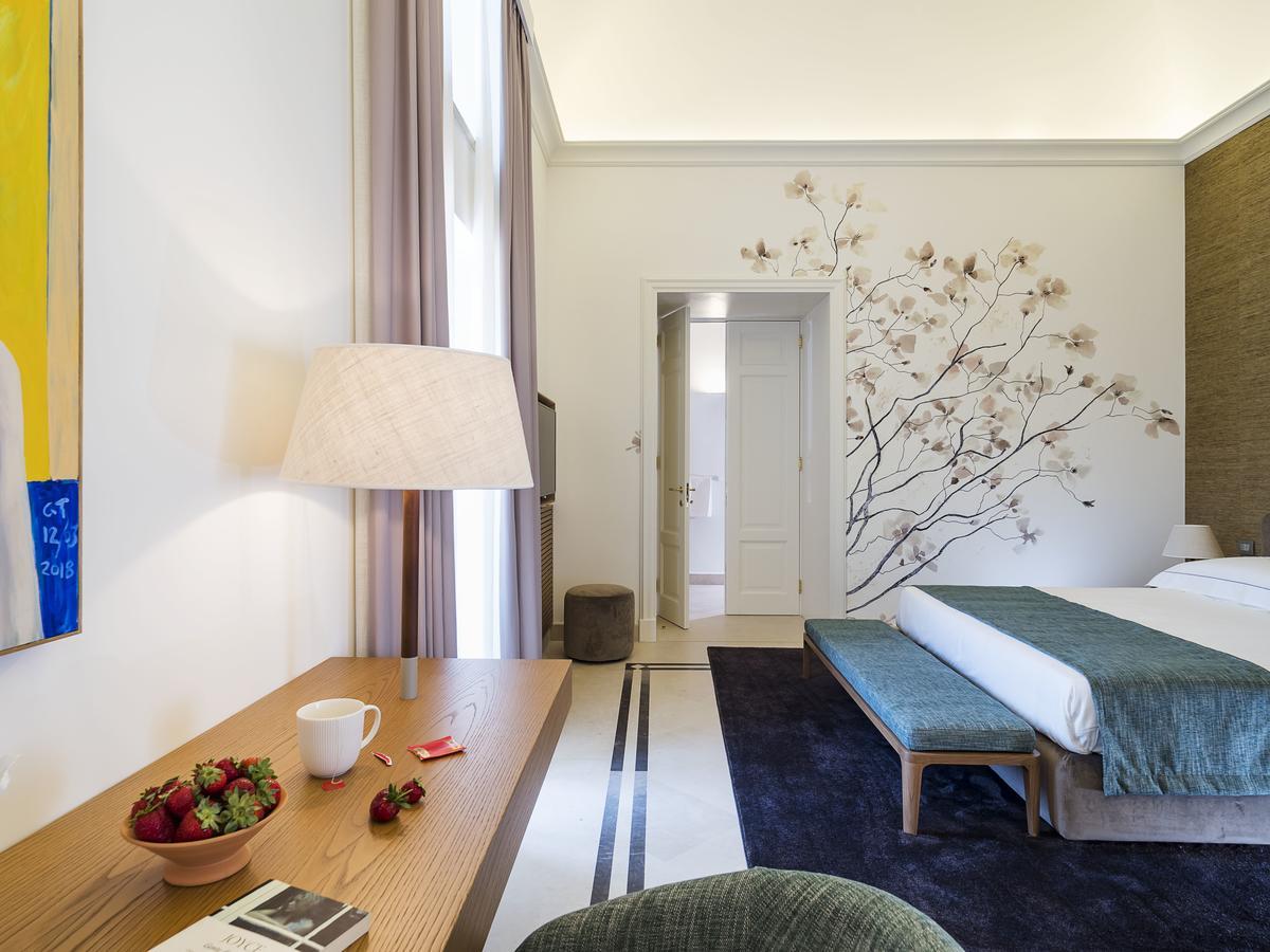 Deluxe Room,653779731:JPEG