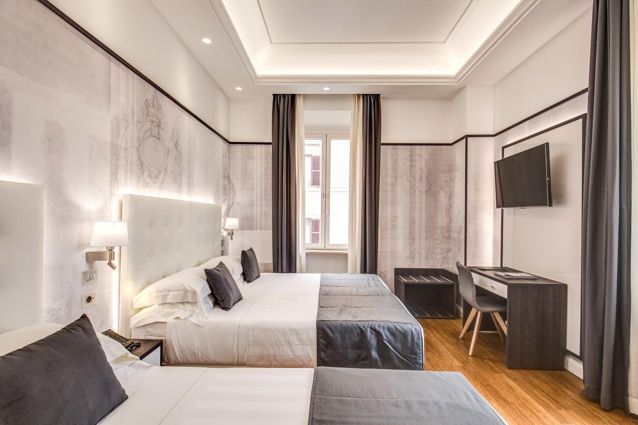 Superior Triple Room,665455011:JPEG