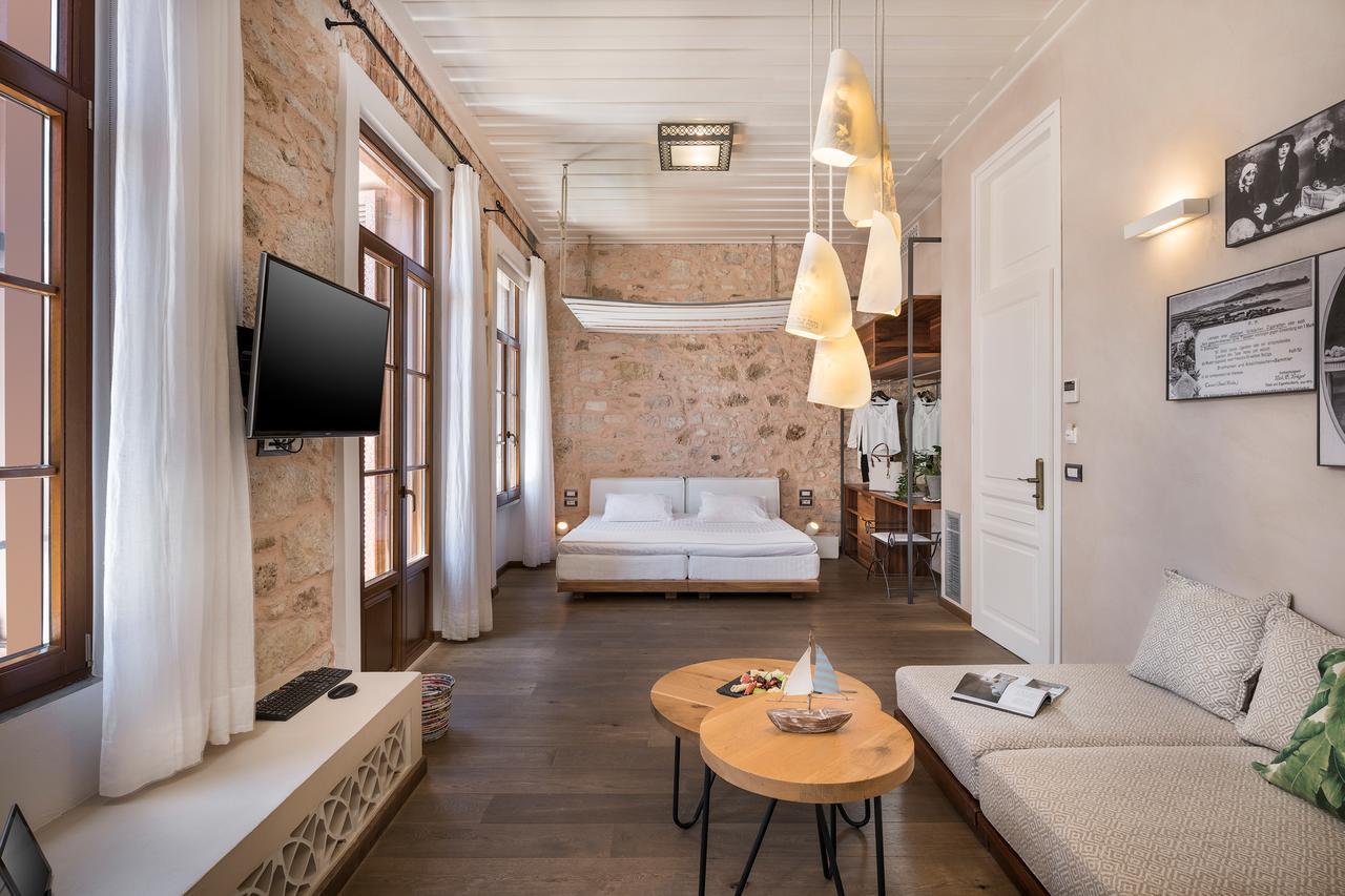 Deluxe Junior Suite with Balcony and Old Town View